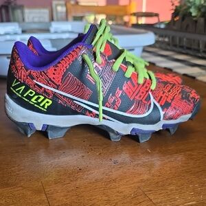 Nike Kids Red and Black Sneakers with Green Accents